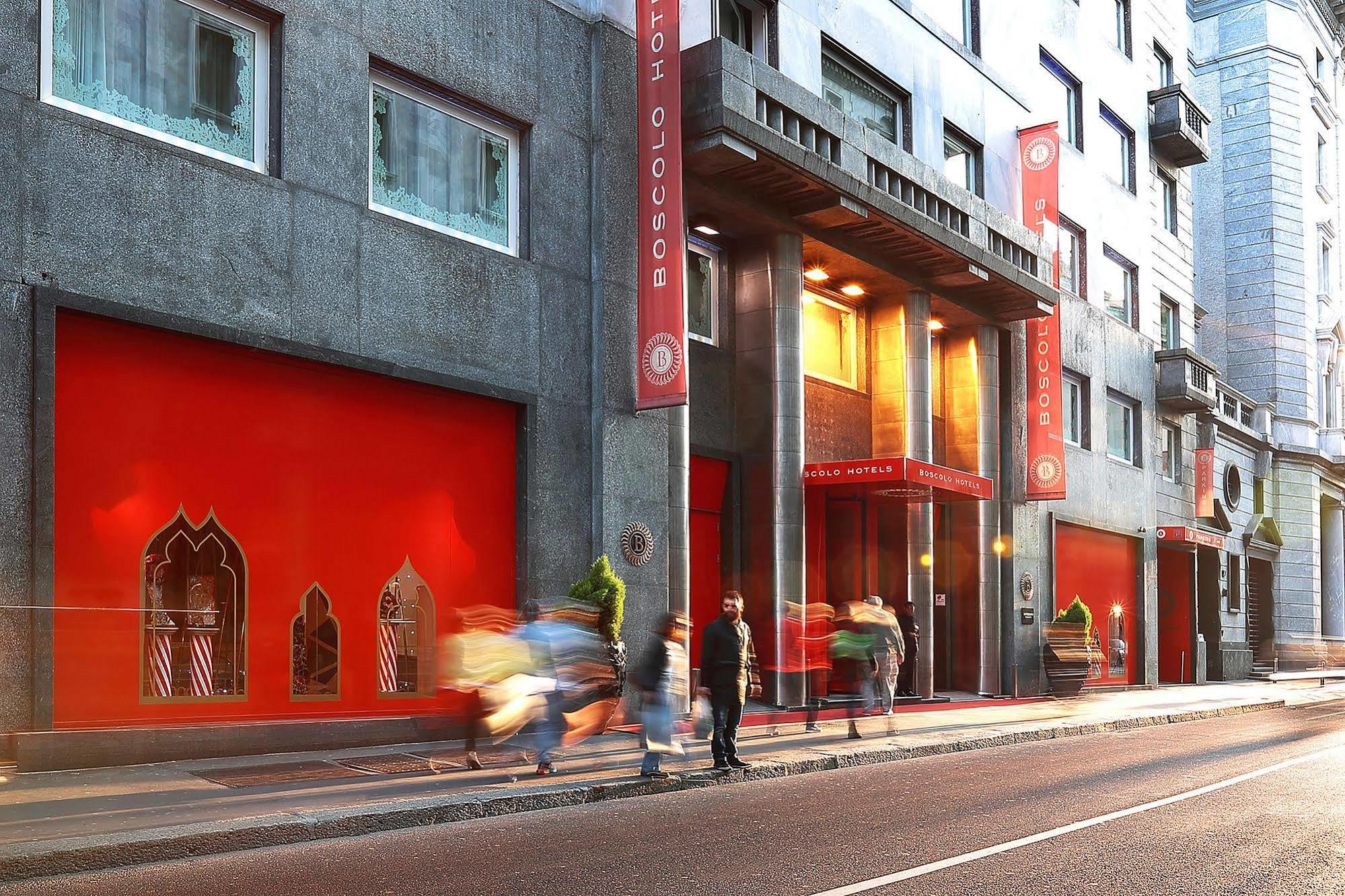 Palazzo Matteotti, The Dedica Anthology, Autograph Collection Hotel Milan Exterior photo The hotel's entrance